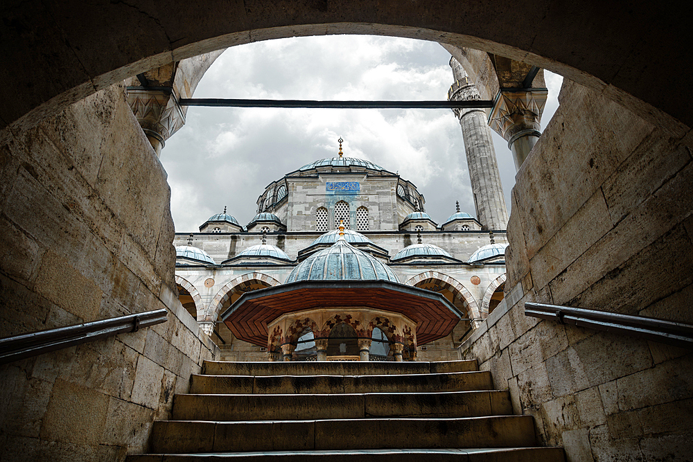 Mosque of Sokollu Mehmet Pasha, backyard view, Istanbul, Turkey, Europe