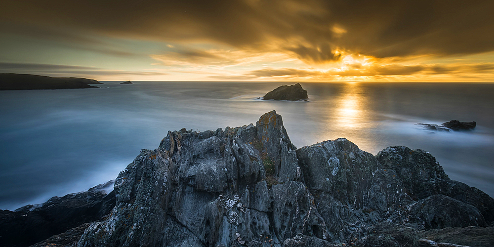 The sun setting at Pentire Head, Cornwall, England, United Kingdom, Europe