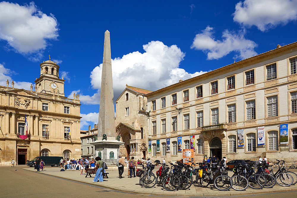 Place de la Republique, Arles