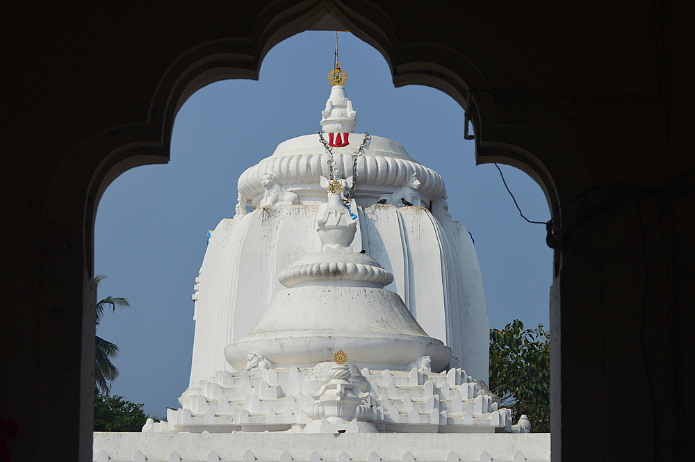 Alarnatha Mandira a Hindu Temple dedicated to Lord Vishnu located in Brahmagiri in way from Puri to Chilika Odisha India.