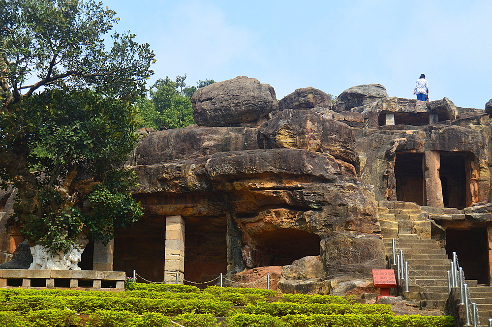 Jai Vijay Gumpha Cave No 5 at Udayagiri and Khandagiri hills located in the outskirt of Bhubaneswar capital of Odisha these caves were built around 1st and 2nd century BC during the reign of King Kharavela of Kalinga dynasty for the abode of Jain ascetics