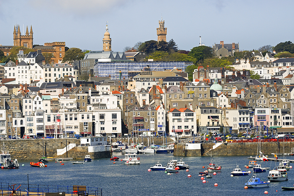 Saint Peter Port,Island of Guernsey,Bailiwick of Guernsey,British Crown dependency,English Channel,Atlantic Ocean,Europe