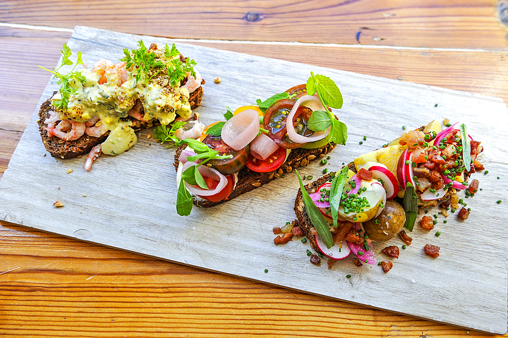 Open sandwiches served at restaurant Langhoff and Juul, Guldsmedgade 30, Latin Quarter, Aarhus, Jutland Peninsula, Denmark, Europe