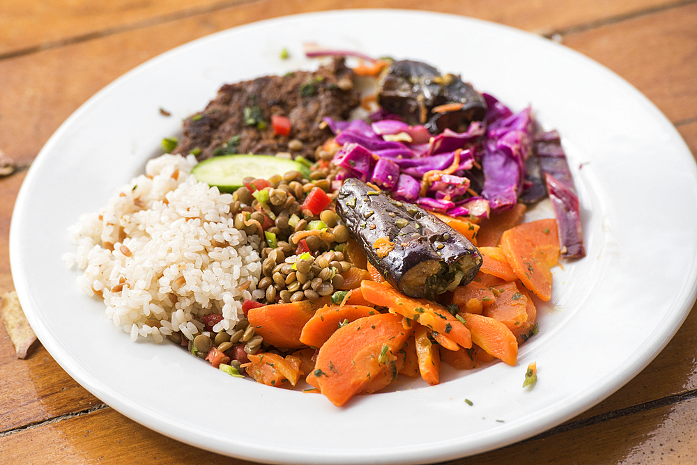 Stuffed eggplant dish served aboard the Dahabeah, passenger river boat of the Lazuli fleet, sailing on the Nile river, Egypt, North Africa, Africa