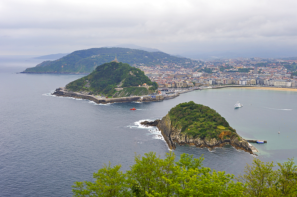 La Concha Bay viewed from the Monte Igeldo, San Sebastian, Bay of Biscay, province of Gipuzkoa, Basque Country, Spain,Europe