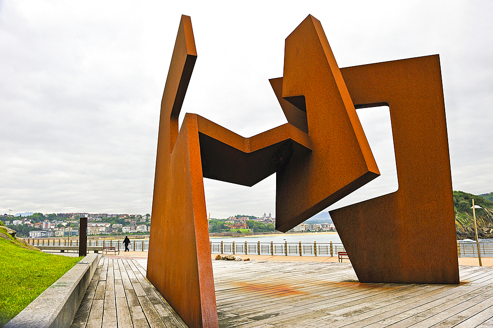 ' Empty Construction' stainless steel sculpture by the Basque Spanish sculptor Jorge Oteiza (1908-2003), Paseo Nuevo, San Sebastian, Bay of Biscay, province of Gipuzkoa, Basque Country, Spain,Europe