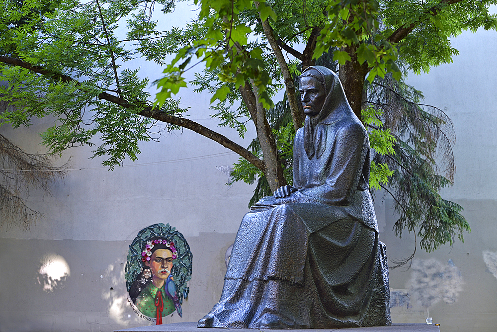 Speaking statue depicting Julija Beniuseviciute-Zymantiene, a Lithuanian writer, better known by pen name Zemaite, sculpture by Petras Aleksandravicius, Zemaites Square on Gedimino Avenue, Vilnius, Lithuania, Europe