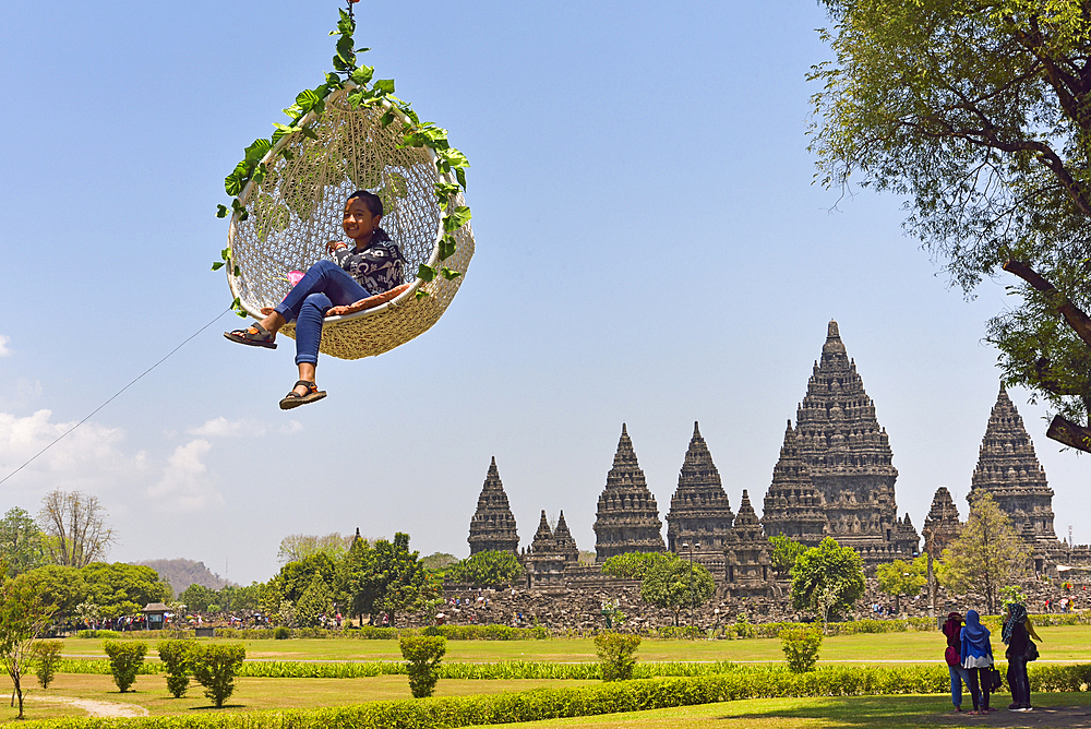 Mobile lifting chair, tourist attraction at Prambanan Temple Compounds, UNESCO World Heritage Site, region of Yogyakarta, Java island, Indonesia, Southeast Asia, Asia