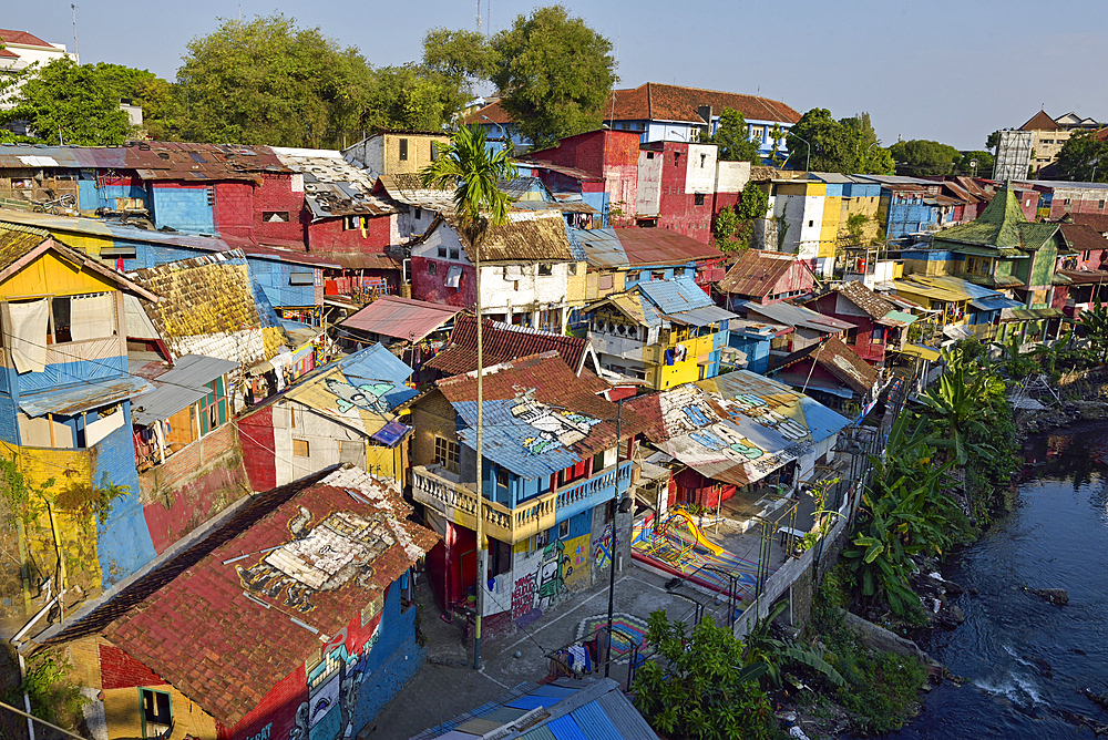 Neighbourhood alongside the Kali Code River, Yogyakarta, Java island, Indonesia, Southeast Asia, Asia