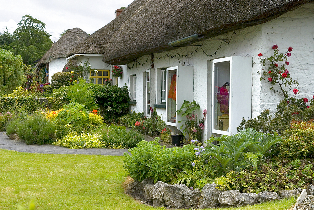 thatched cottage in Adare,County Limerick,Ireland,Western Europe