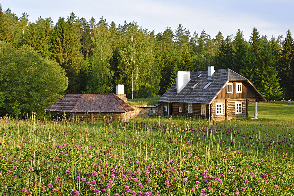 Log house, Miskiniskes rural accommodations, Aukstaitija National Park, Lithuania, Europe