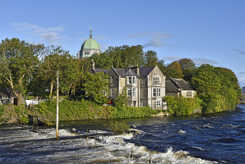 Corrib River with the dome of the Cathedral in the background, Galway, Connemara, County Galway, Connacht, Republic of Ireland