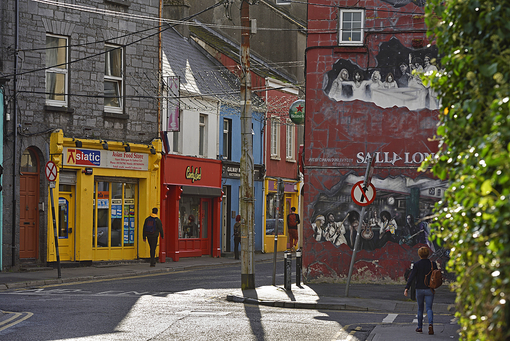 mural painting at the crossing of Bowling Green and Abbeygate Street Upper, Galway, Connemara, County Galway, Republic of Ireland, North-western Europe