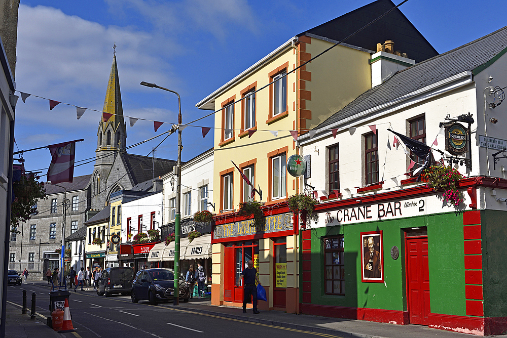 The Crane Bar on Sea Road, Galway, Connemara, County Galway, Connacht, Republic of Ireland