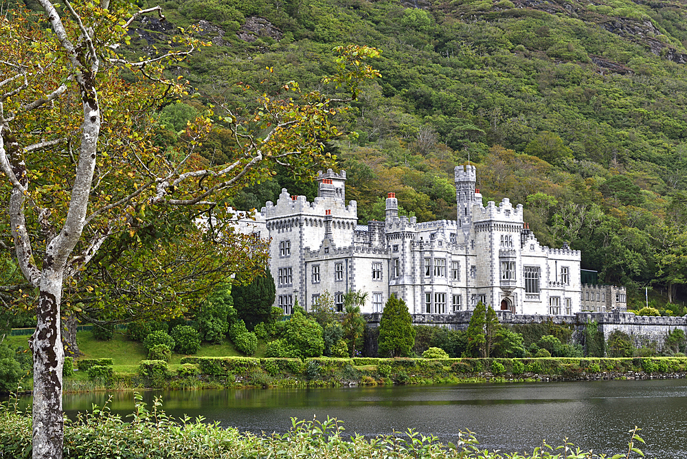 Kylemore Abbey, Connemara, County Galway, Connacht, Republic of Ireland