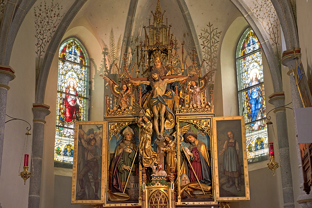 Retables inside the Church of Riva di Tures (Rein in Taufers), Riva Valley  (Val di Riva) (Reintal), South Tyrol (Alto Adige), Italy