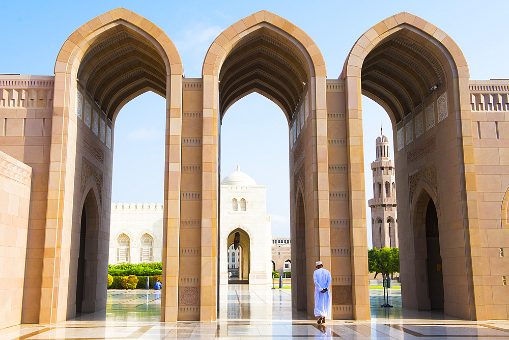 Sultan Qaboos Grand Mosque, Muscat, Sultanate of Oman, Arabian Peninsula