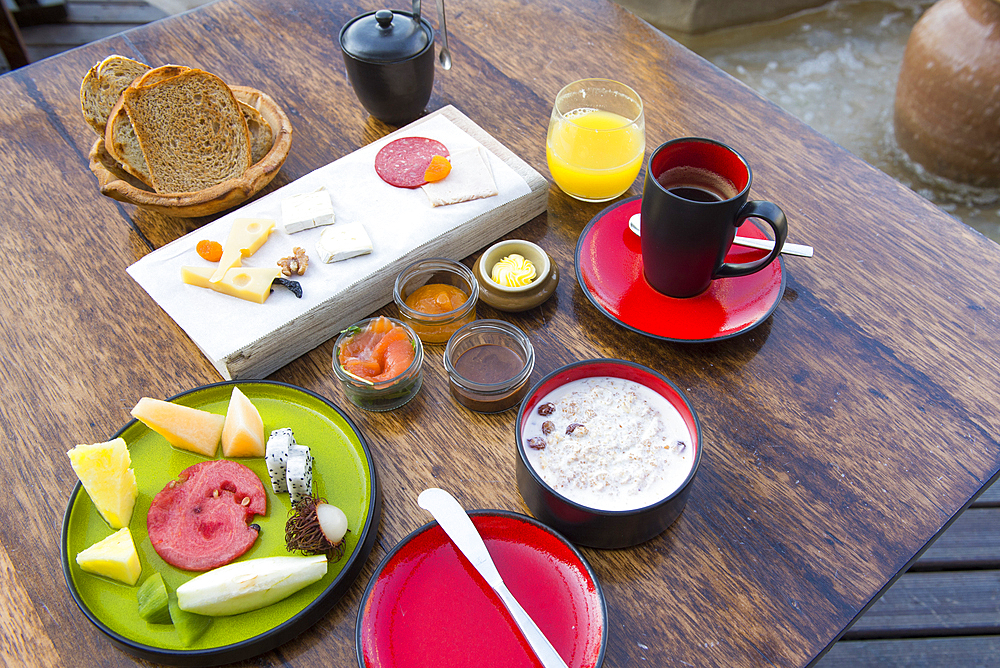 Breakfast at Alila Jabal Akhdar hotel, nestled 2000 metres above sea level, surrounded by Al Hajar Mountains, Sultanate of Oman, Arabian Peninsula, Middle East