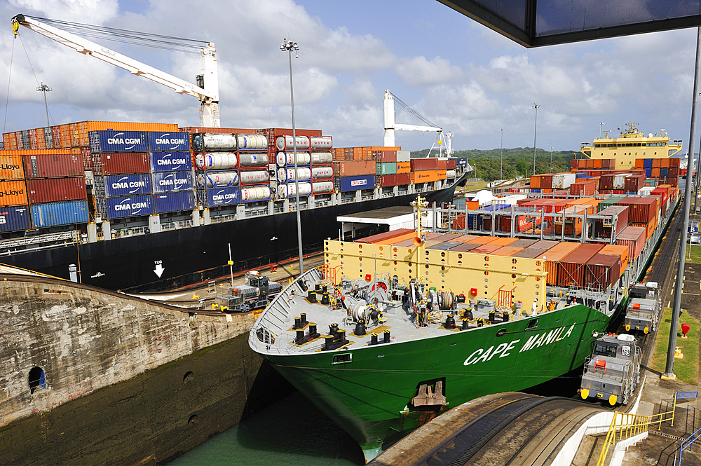 Container-ship crossing the Panama Canal Gatun locks, Panama Canal, Republic of Panama, Central America