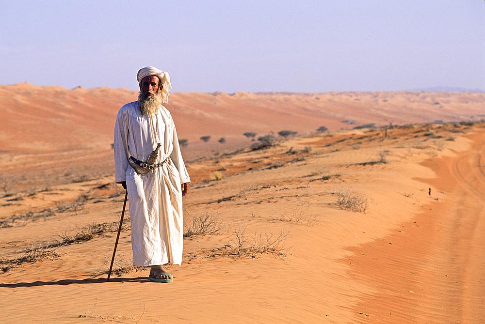 Old Bedouin man in Wahiba Sands, Sultanate of Oman, Arabian Peninsula