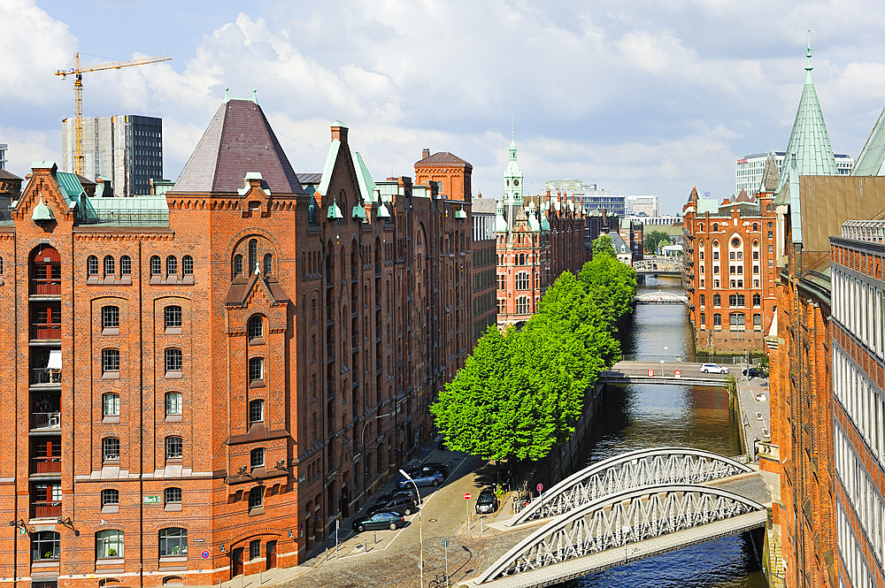 Aerial view over St. Annenfleet et Hollandischbrookfleet canal in the Speicherstadt (City of Warehouses), HafenCity district, Hamburg, Germany, Europe