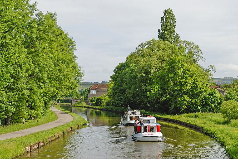 Houseboat on Canal du Centre around Chagny,Saone-et-Loire department,Burgundy region,France,Europe