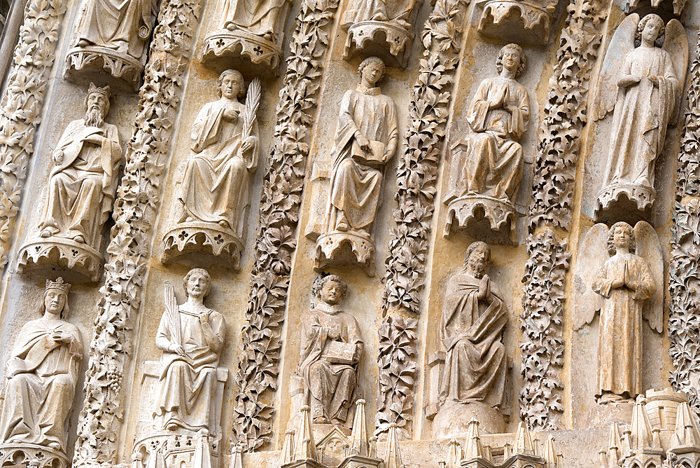Statues of Saints in the vaults of the central portal known as the Last Judgment, Saint Stephen Cathedral, Bourges, Cher department, Province of Berry, Centre-Val de Loire region, France