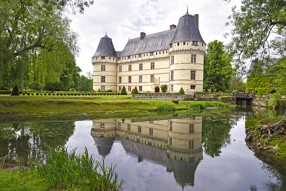 French Renaissance Chateau de l'Islette (16 th century) by the Indre River at Azay-le-Rideau, department of Indre-et-Loire, Centre-Val de Loire region, France, Europe