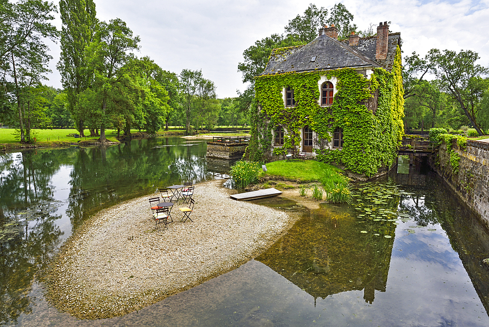 Former watermill on the Indre River bank, converted into a coffe-shop at the French Renaissance Chateau de l'Islette (16 th century) at Azay-le-Rideau, department of Indre-et-Loire, Centre-Val de Loire region, France, Europe
