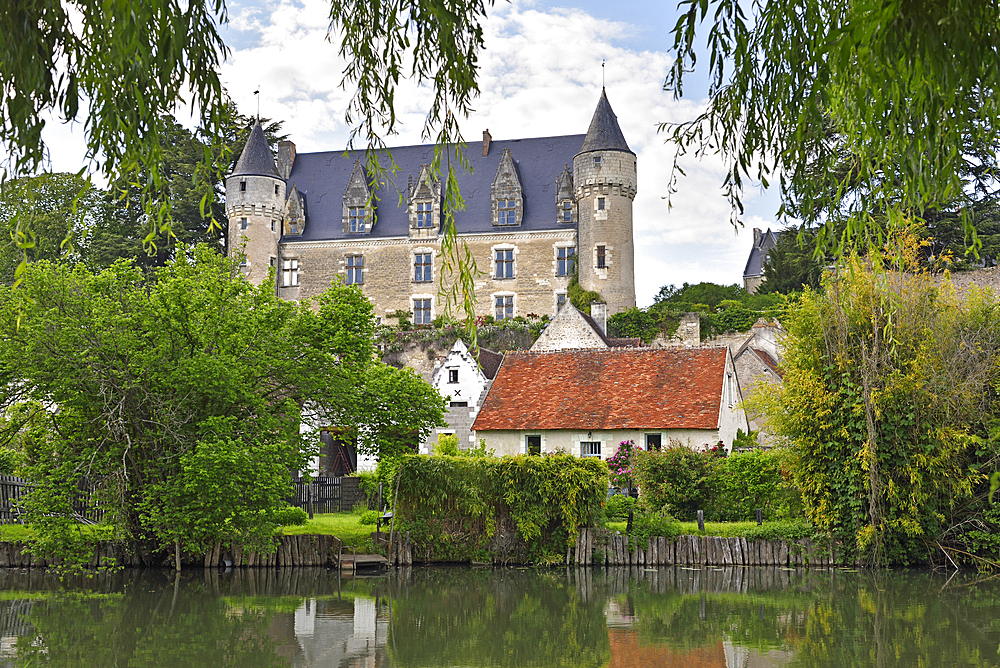 Chateau of Montresor over looking the Indrois River, tributary of the Indre River, Touraine, department of Indre-et-Loire, Centre-Val de Loire region, France, Europe