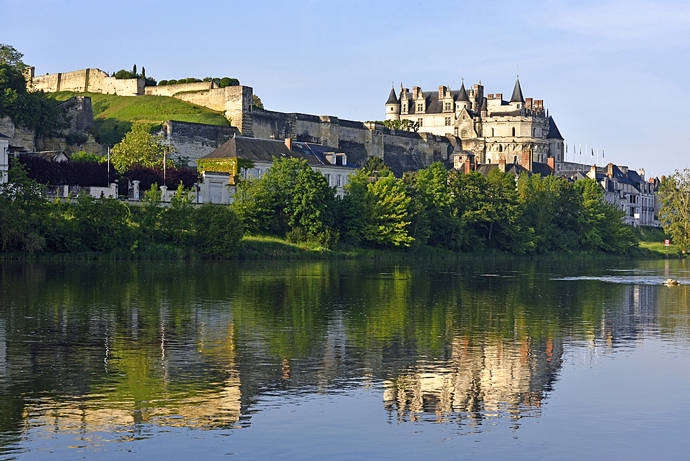 Chateau d'Amboise on the Loire River at Amboise, Touraine, department of Indre-et-Loire, Centre-Val de Loire region, France, Europe