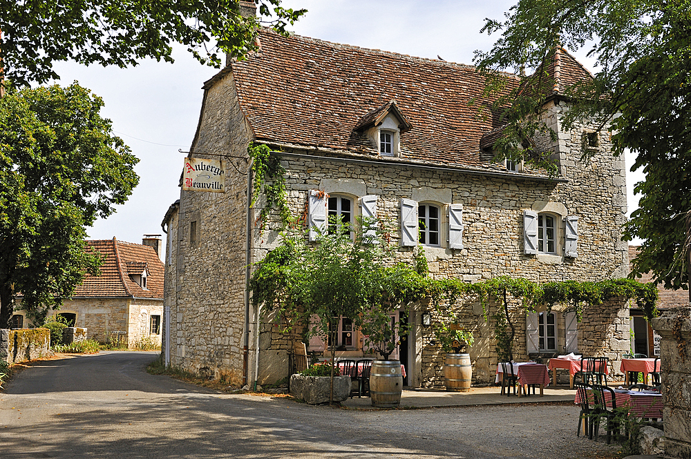 Restaurant 'Auberge Beauville', village of Espedaillac, Regional Park of Causses du Quercy, Lot department, region of Midi-Pyrenees, Occitanie, southwest of France, Europe