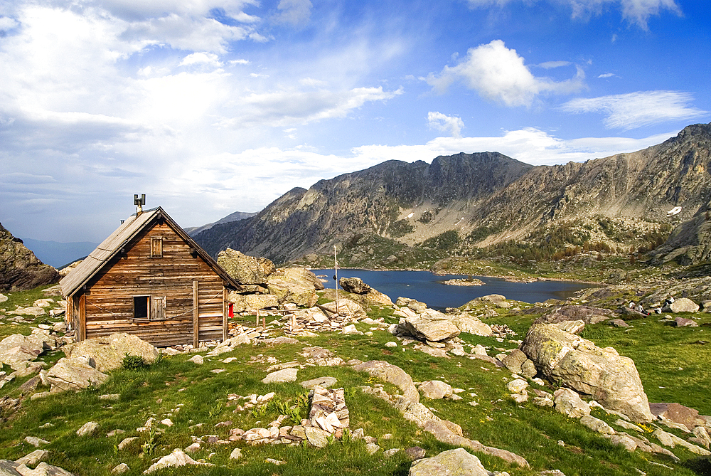 Shelter above Saorgine Lake,Vallee des Merveilles, Mercantour National Park, Alpes-Maritimes department, Provence-Alpes-Cote d'Azur region, southeast of France, Europe.