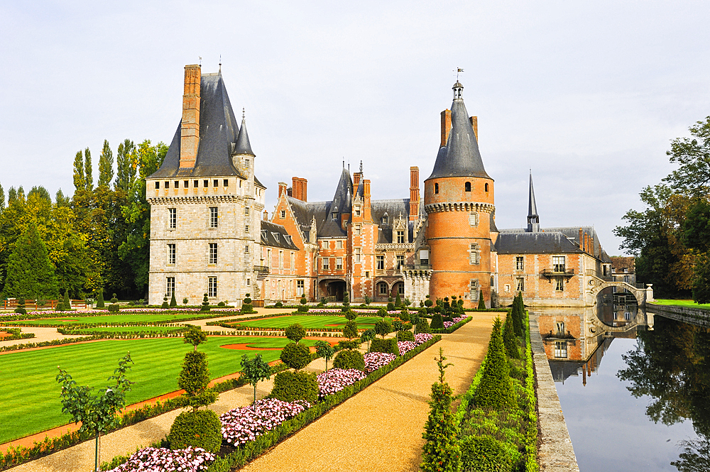 French formal garden style laid out by master gardener Patrick Pottier according to the plans of Andre Le Notre the famous gardener of King Louis XIV, Chateau de Maintenon, Eure-et-Loir department, region Centre, France, Europe