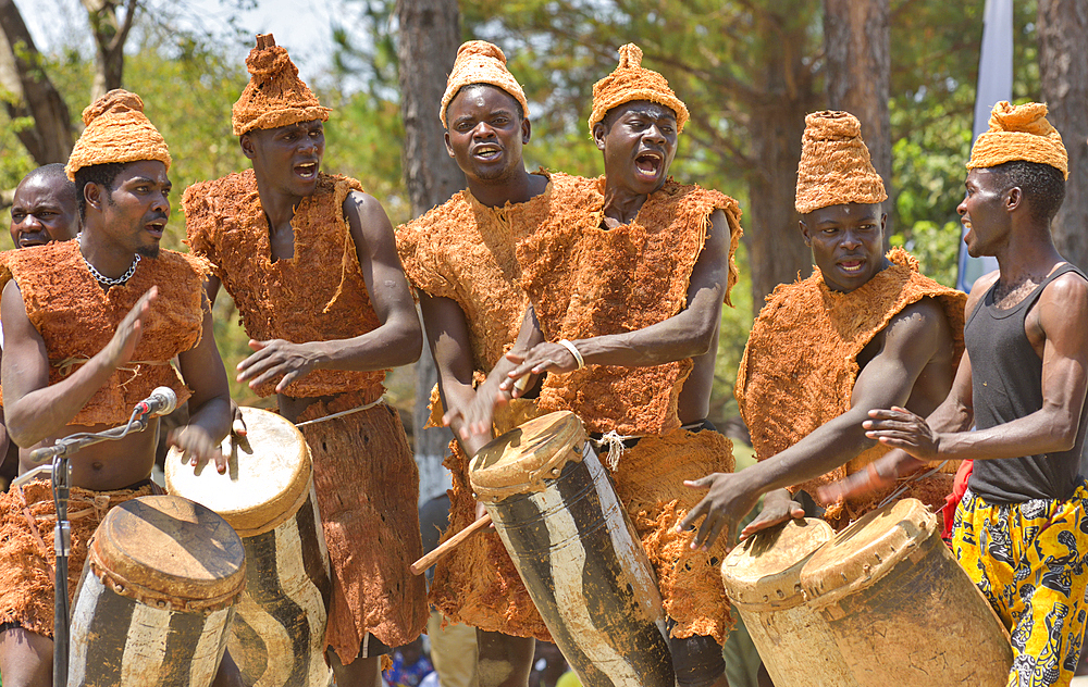 Traditional dress of the drummers made from roots, Ukusefya pa Ng'wena, a traditional ceremony of the Bemba people of Paramount Chief Chitimukulu of Kasama that chronicles their journey from Angola to Zambia, held annually in August, Kasama, Zambia, Africa