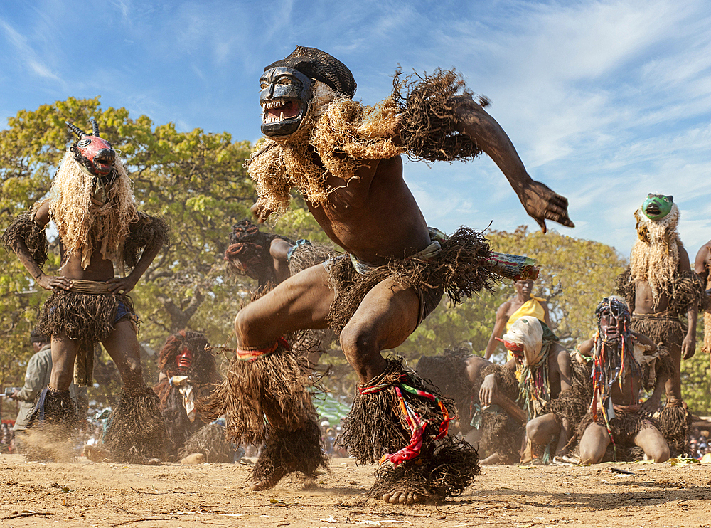 Masked dancers, The Kulamba Traditional Ceremony of the Chewa people from Zambia, Mozambique and Malawi, held annually on the last Saturday in August to pay homage to their Chief Kalonga Gaia Uni, held near Katete, Eastern Province, Zambia, Africa