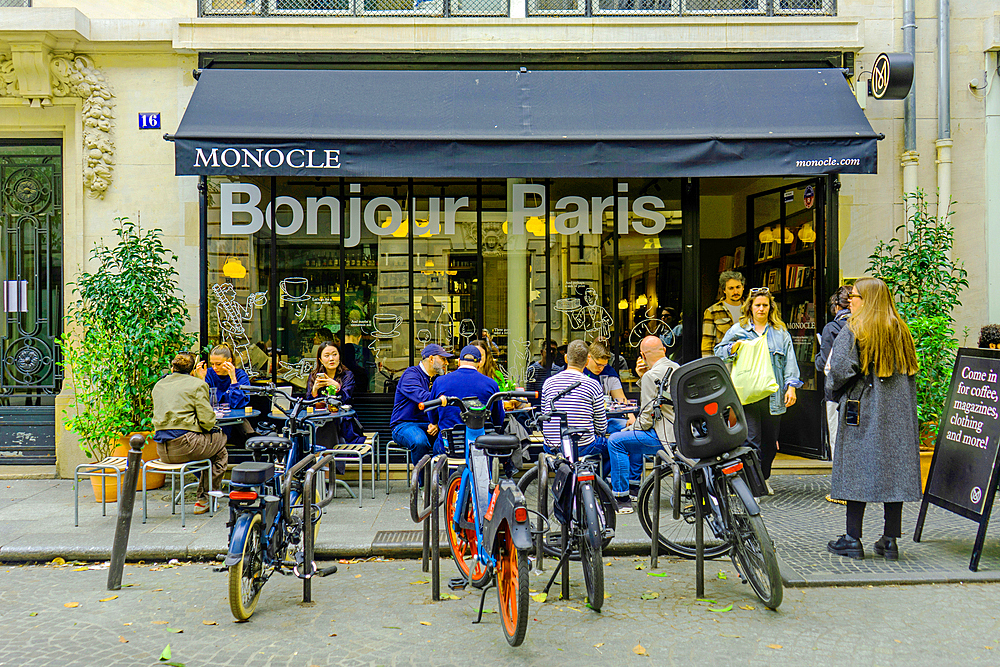 Monocle cafe on rue Bachaumont on spring day