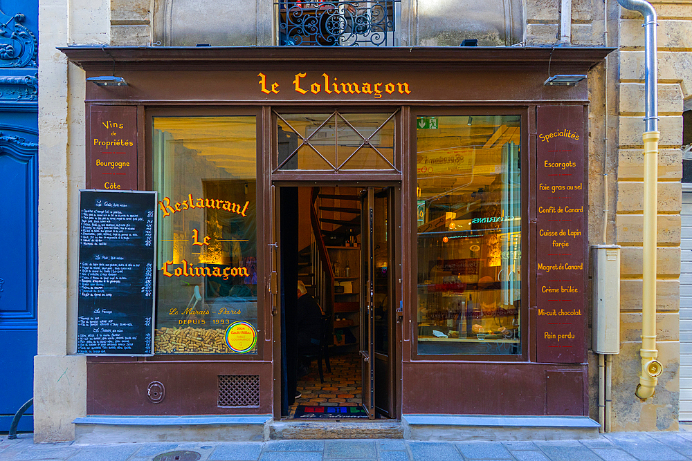 Restaurant Le Colimaçon on Rue Vieille du Temple in the Marais