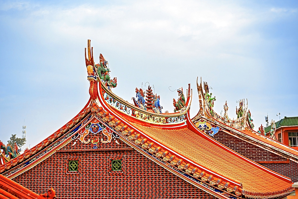Decorative rooftops of Luojia Temple, Shishi City, Fujian, China.