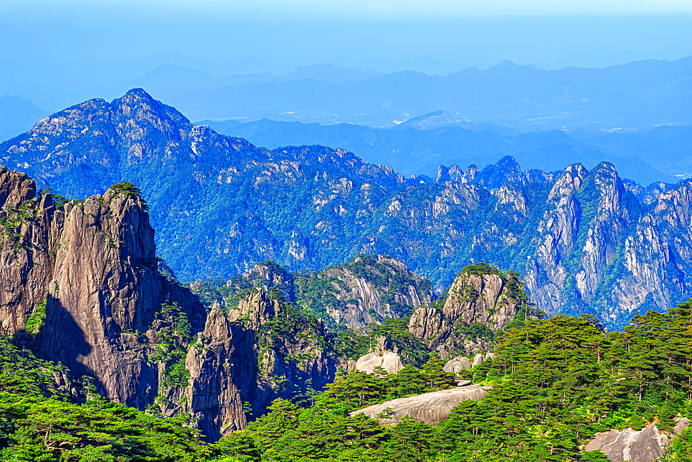 Huangshan (Mt Huang), UNESCO World Heritage and UNESCO Global Geopark, Anhui Province, China.
