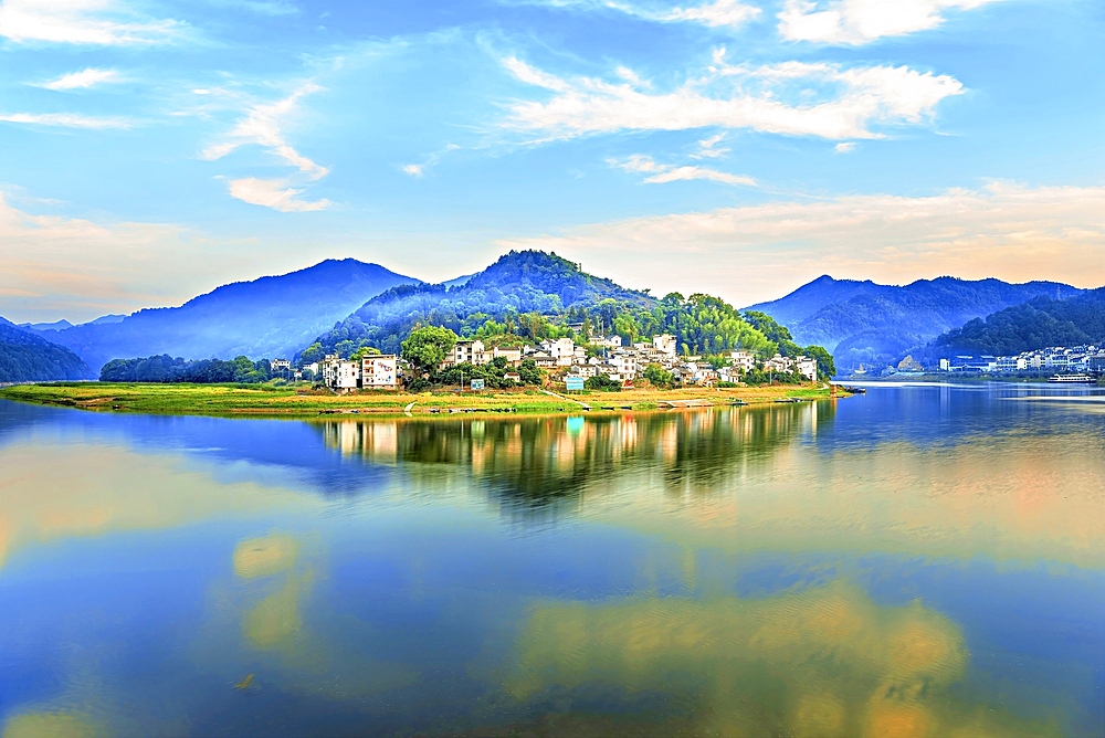 Picturesque XinAn River, WuFuShan Village, She County, Huangshan, Anhui Province, China