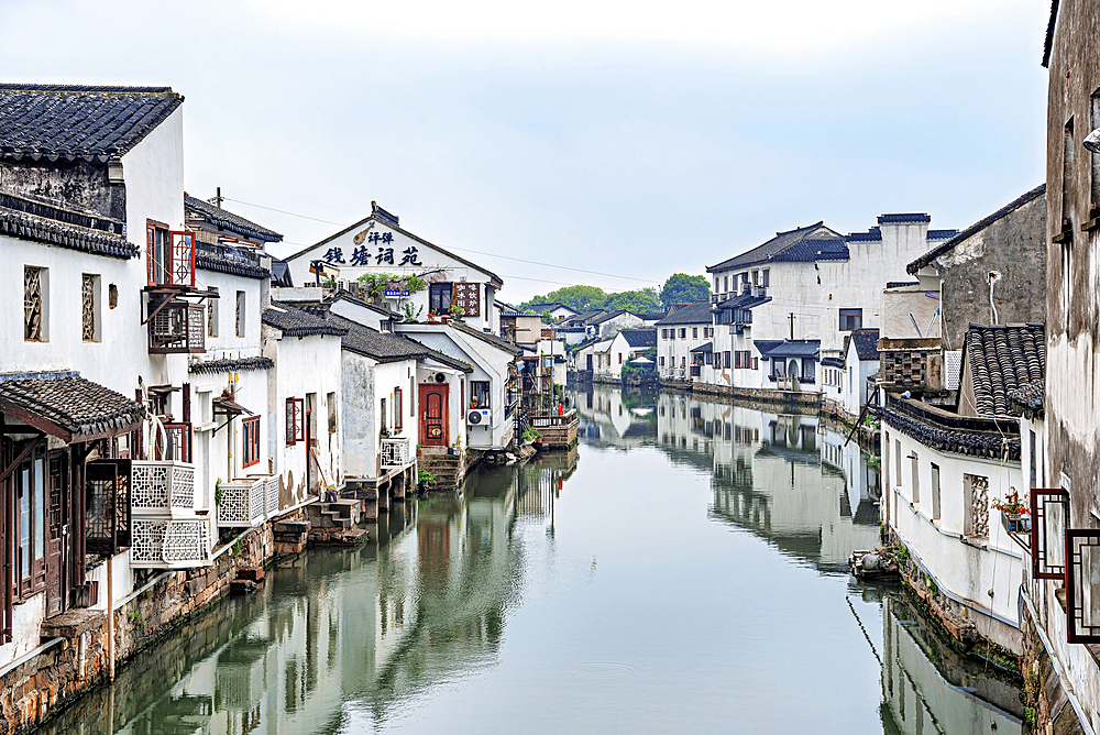 Shantang Street, a walking street with a history of 1200 years. Suzhou is often known as the Venice of China. Suzhou City, Jiangsu, China