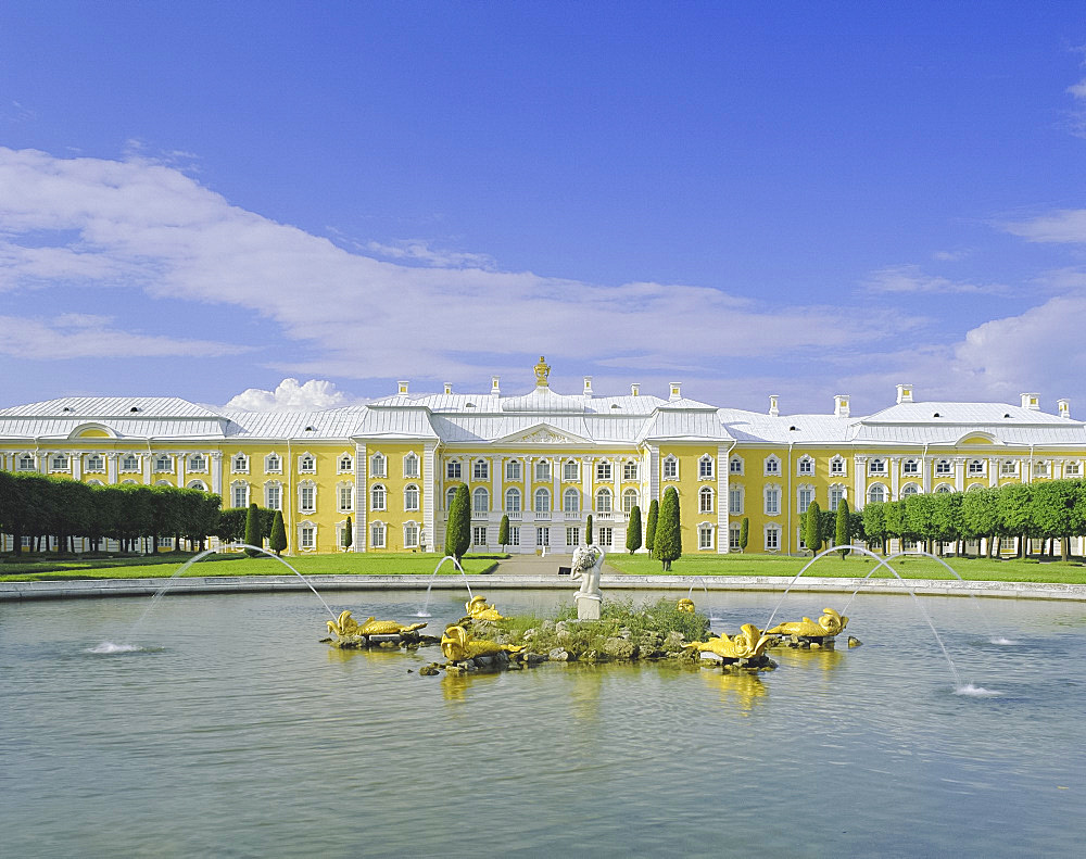 The Summer Palace, Peterhof (Petrodvorets), St. Petersburg, Russia, Europe