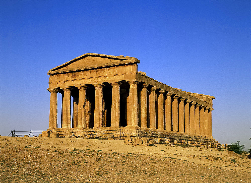 Temple of Concord, Valley of the Temples, Agrigento, Sicily, Italy, Europe