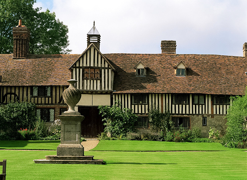 Timber framed house, Igtham Mote, Kent, England, United Kingdom, Europe