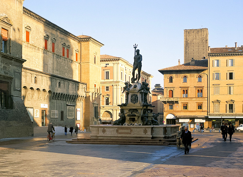 Piazza Nettuno, Bologna, Emilia-Romagna, Italy, Europe