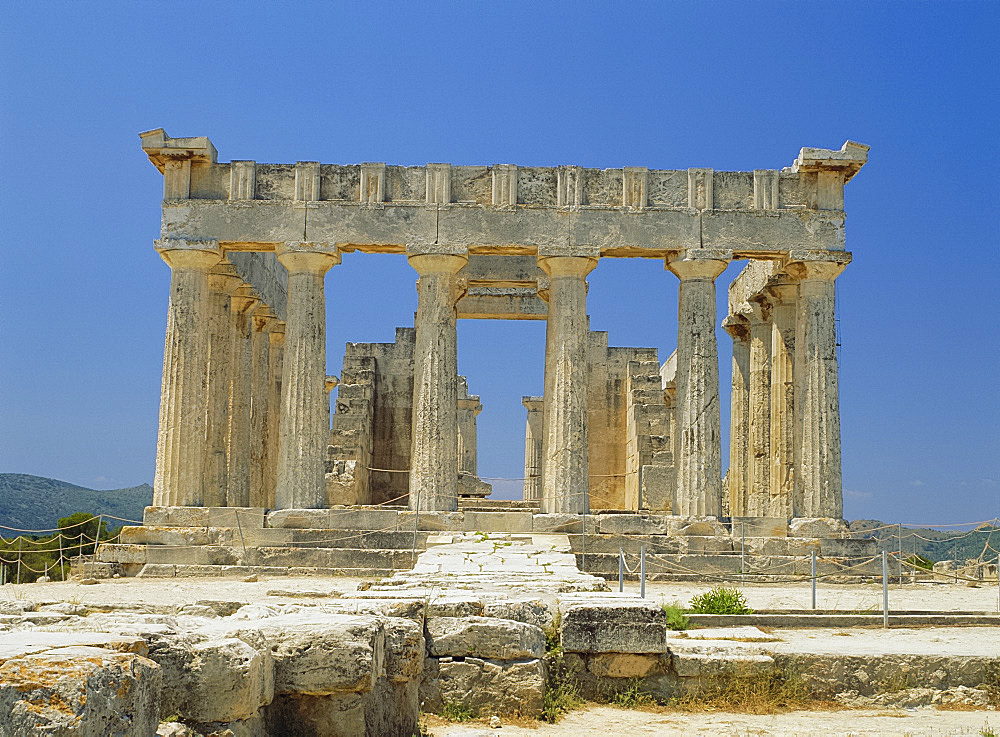 Temple of Aphaia, Aegina, Argo-Saronic Islands, Greece, Europe