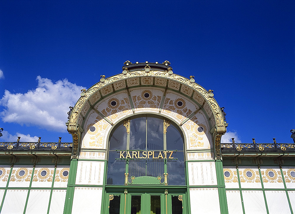 Karlsplatz Pavillion by Otto Wagner, Vienna, Austria, Europe