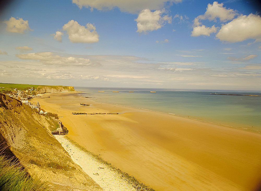 Mulberry Harbour and Golden Beach, Arromanches, Normandy, France *** Local Caption ***