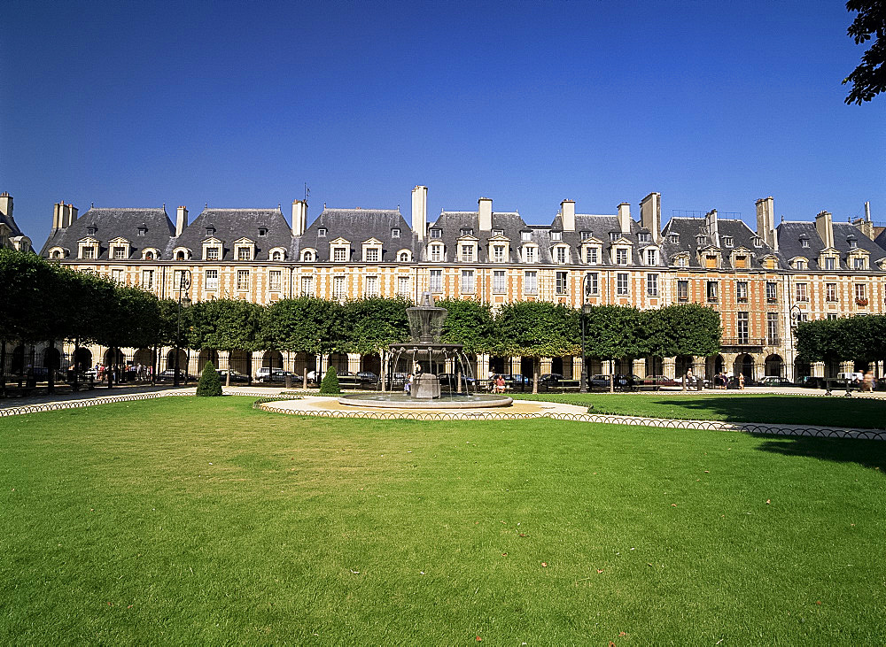 Place des Vosges, Paris, France, Europe